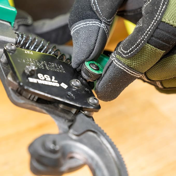 Greenlee 759 10-1/2" Compact Ratchet Cable Cutter for Copper, Aluminum, and Communications Cable