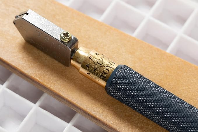 TOYO TC17B Glass Cutter | Brass Handled Supercutter | Straight Blade | Original Self Oiling Glasscutter | Made in Japan | 3 Pack