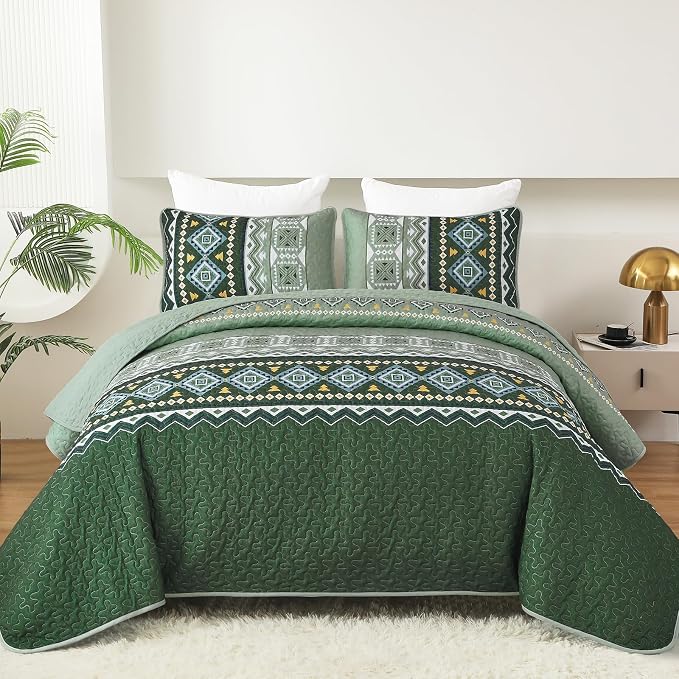 WONGS BEDDING Green Quilt Set Queen Size,3 Pieces Boho Bedspread Coverlet Set,Soft Bohemian Bedding Set Queen for All Season 96"×90"