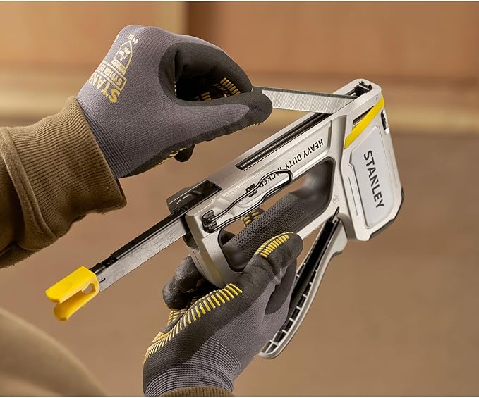 HEAVY DUTY STAPLE & BRAD GUN