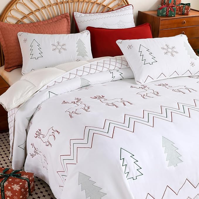 Cmfshape Christmas Embroidery Quilt Set,3 Pieces King Size Xmas Tree Reindeer Pattern Bedding Set,Reversible Christmas Bedspread Coverlet,Holiday Bedding(106"x96")