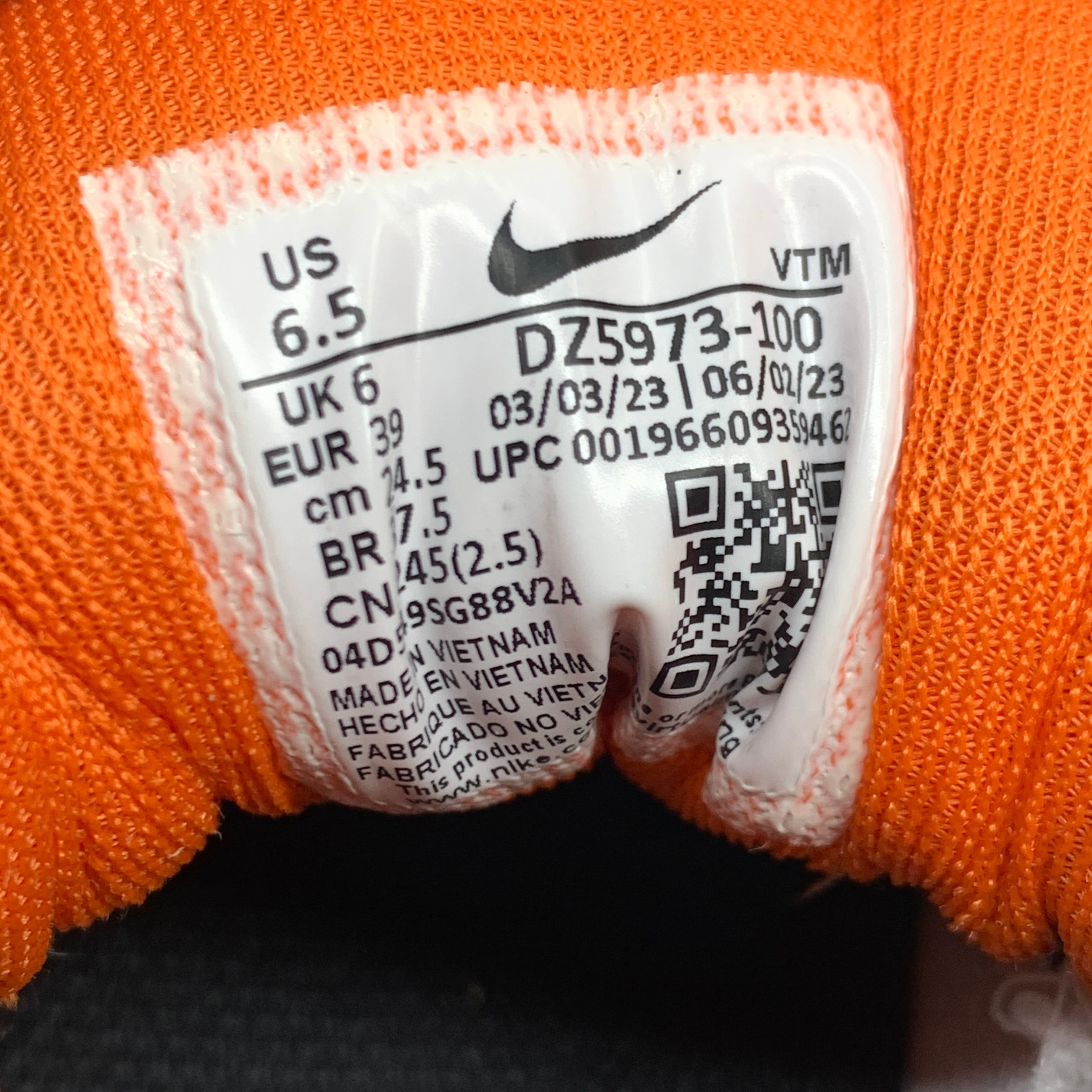 NIKE Zoom Pegasus 40 OK STATE White Shoes, Brilliant Orange & Black 8 W 6.5 M DZ5973-100