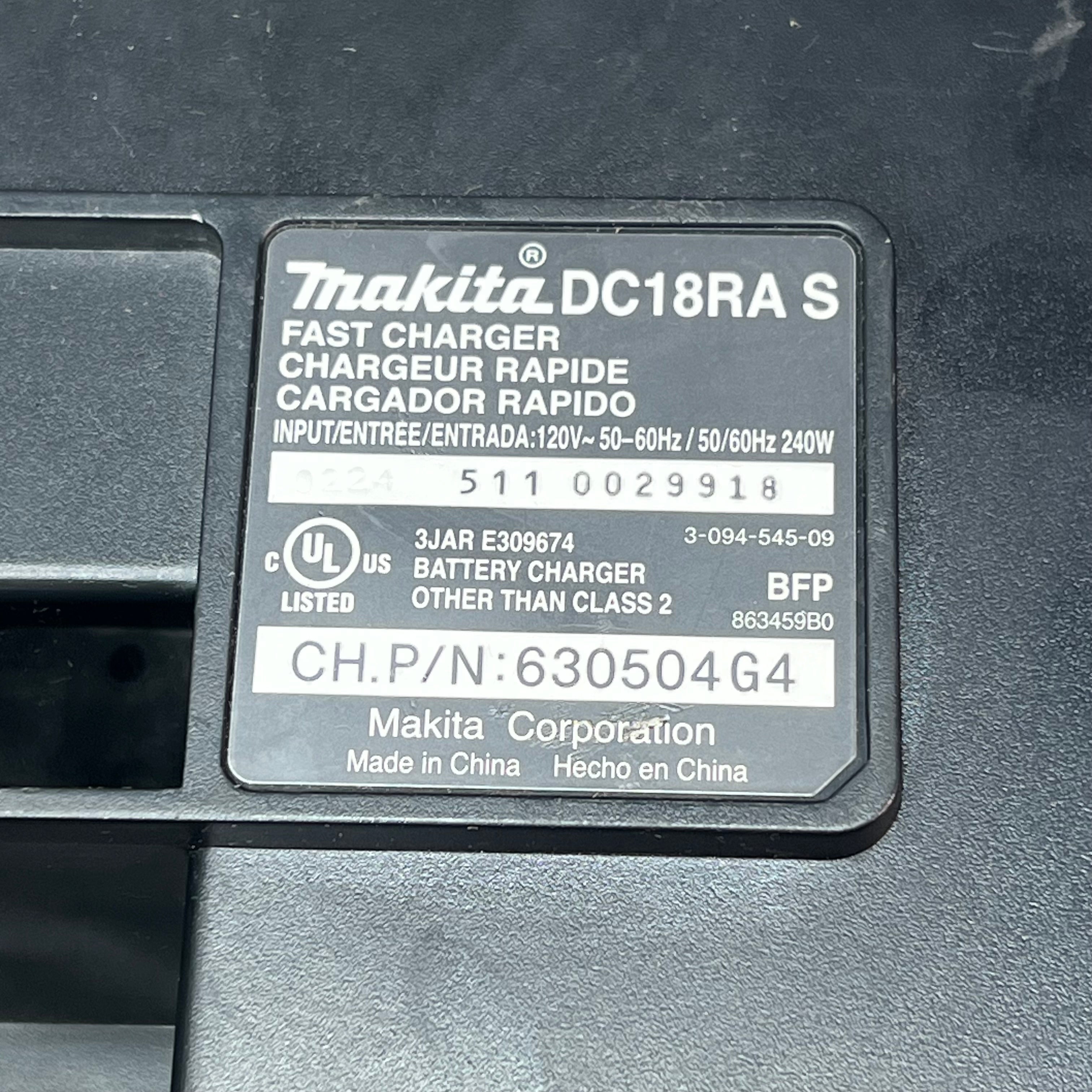 MAKITA Rapid Battery Charger Forced Air Cooling Fan 18v Black/Blue DC18RA (Used)