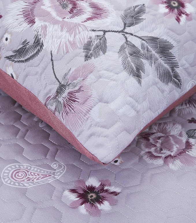 Boho Floral Quilt Set Queen Size, Lightweight Microfiber Bedspread Coverlet, Soft All Season Bedding with 2 Pillow Shams, Vintage Botanical Purple Flowers Pattern (Purple Flowers, Queen) | Breathable