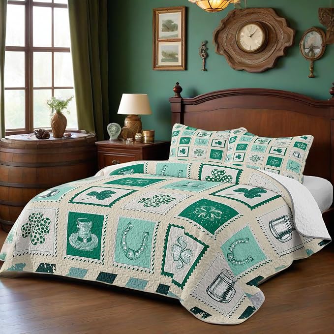 St. Patrick's Day Patchwork Quilt Set King Shamrock Postcard 3pcs Bedding Set with 2 Pillow Shams Soft Lightweight Coverlet Comforter Gift for Boys (Shamrock Postcard, King(90"x104")) | Breathable