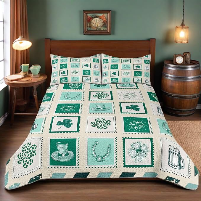 St. Patrick's Day Patchwork Quilt Set Queen Shamrock Postcard 3pcs Bedding Set with 2 Pillow Shams Soft Lightweight Coverlet Comforter Gift for Boys (Shamrock Postcard, Queen(90"x90")) | Breathable