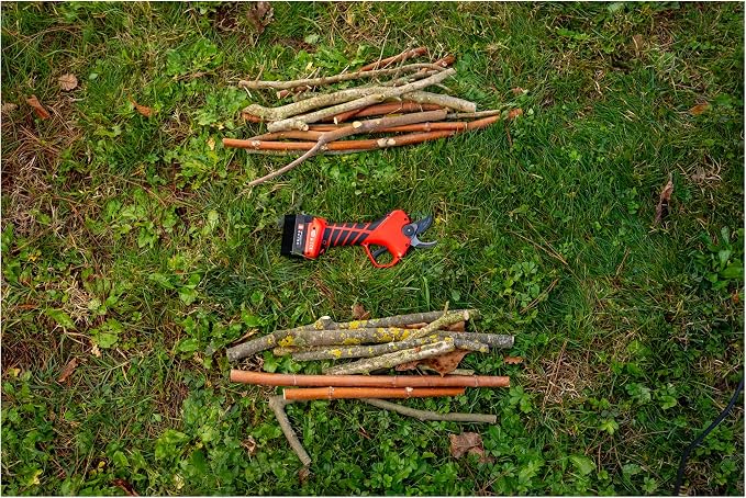 FELCO 2e Electric Pruning Shears with Cut Shield Safety, F-Tech Coated Blade, 10.8V Lithium Battery – Professional Cordless Garden Pruner
