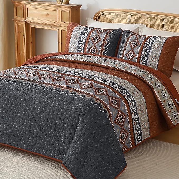 WONGS BEDDING 3 Pieces Quilt Set Queen Size, Burnt Orange Quilt Bedspread Lightweight Bohemian Coverlet Set with 2 Pillowcase, Soft Geometry Printed Bedding Set Queen for All Season 96"×90"