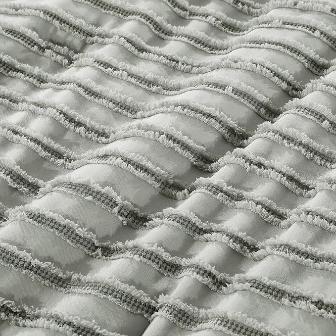 HOMBYS Oversized King Boho Comforter Set 128x120, Grey Black Tufted Jacquard Geometry Bedding Comforter for King Bed, Shabby Chic Bed Sets with 2 Matching Pillow Cases