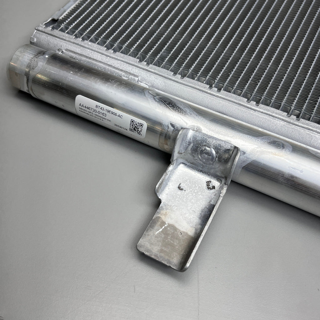 FORD MOTORCRAFT YJ-552 1X Air Conditioning Condenser Kit BT4Z-19708-B OEM (New)