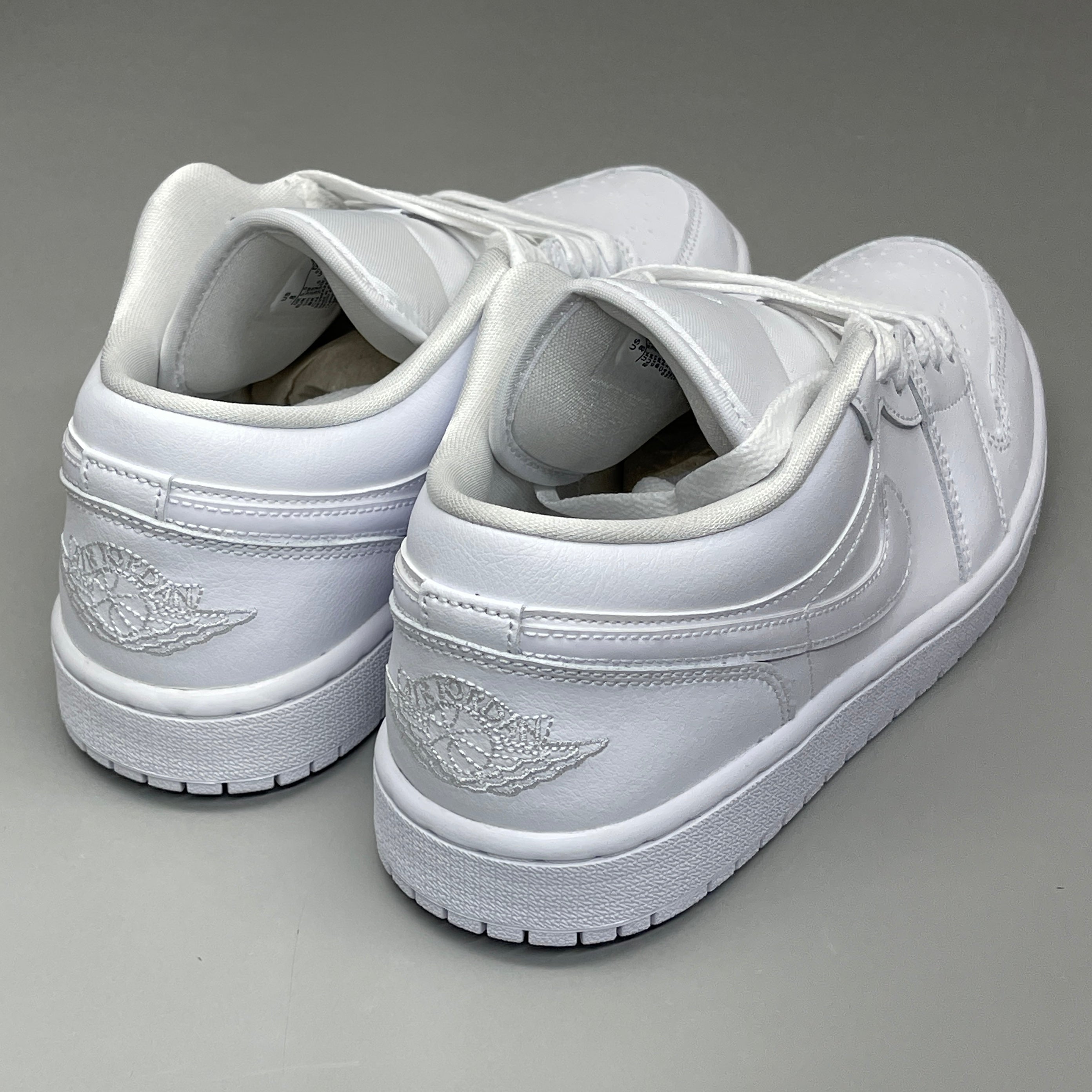 NIKE AIR JORDAN 1 Low Triple White Women's Sz 6.5 DV0990-111 (New in Box)