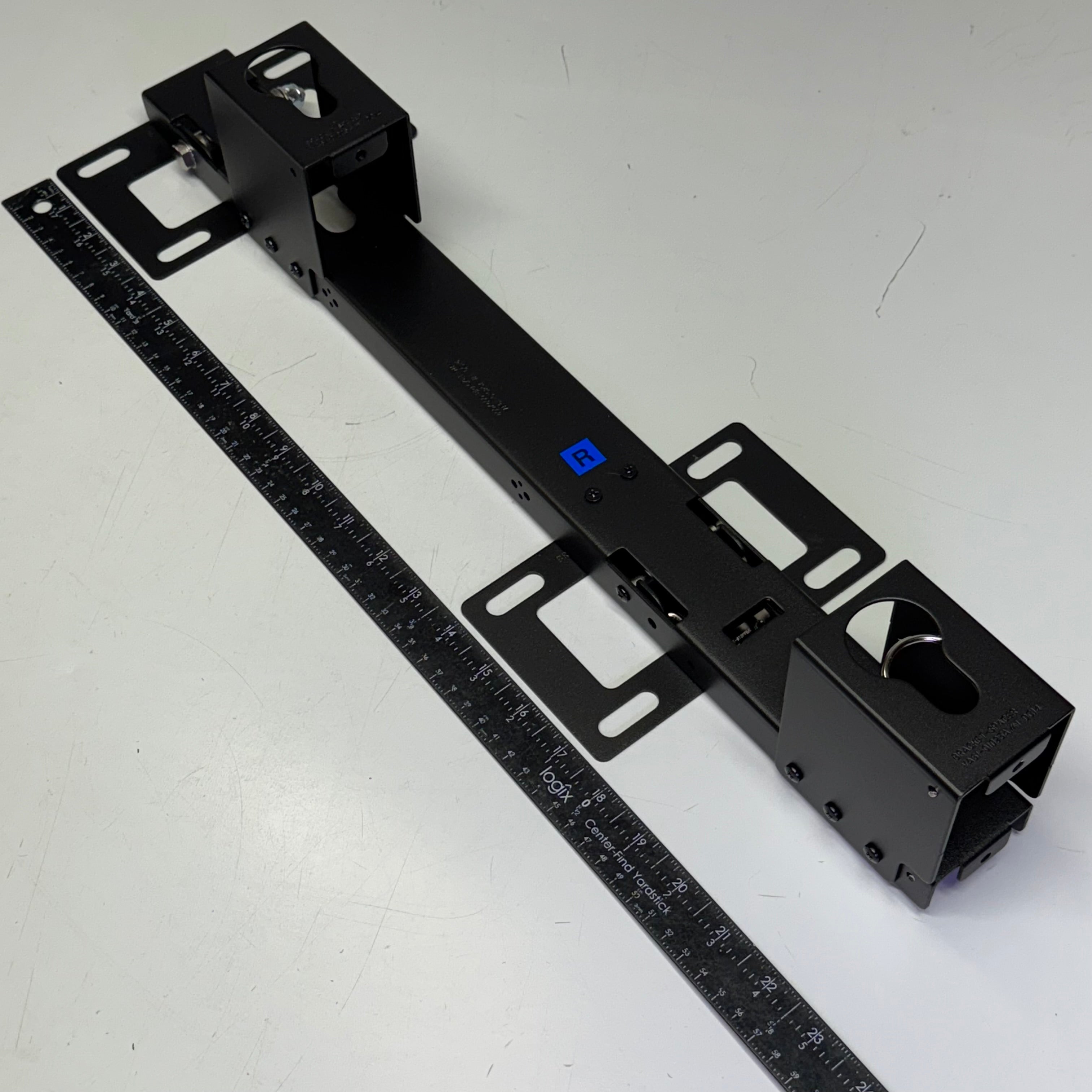 SAMSUNG Bracket Wall Mount Large 76"+ Black WMN8000SXT/ZA