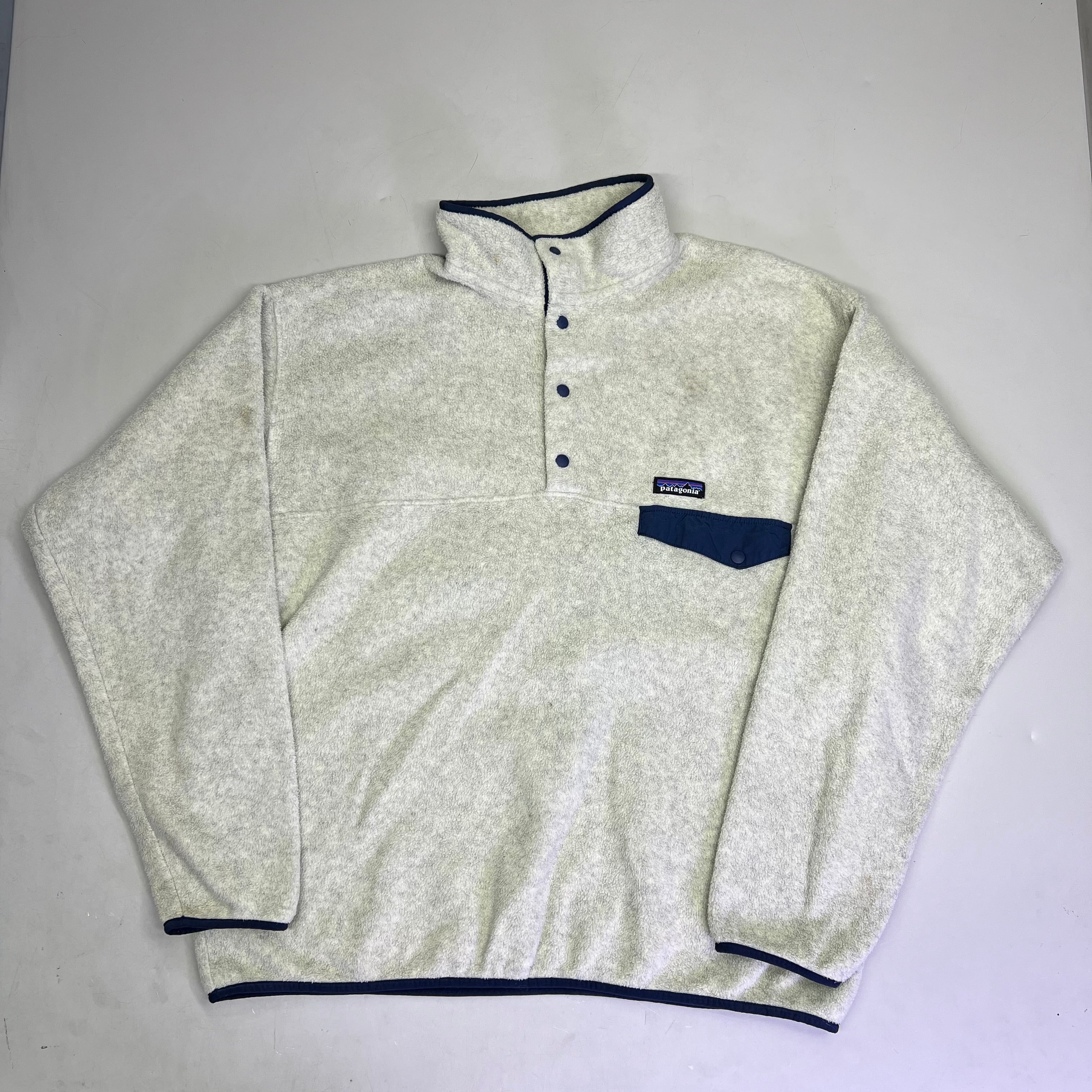 PATAGONIA Lightweight Synchilla Snap-T Pull Over Men's XL Off White/Navy (Used)