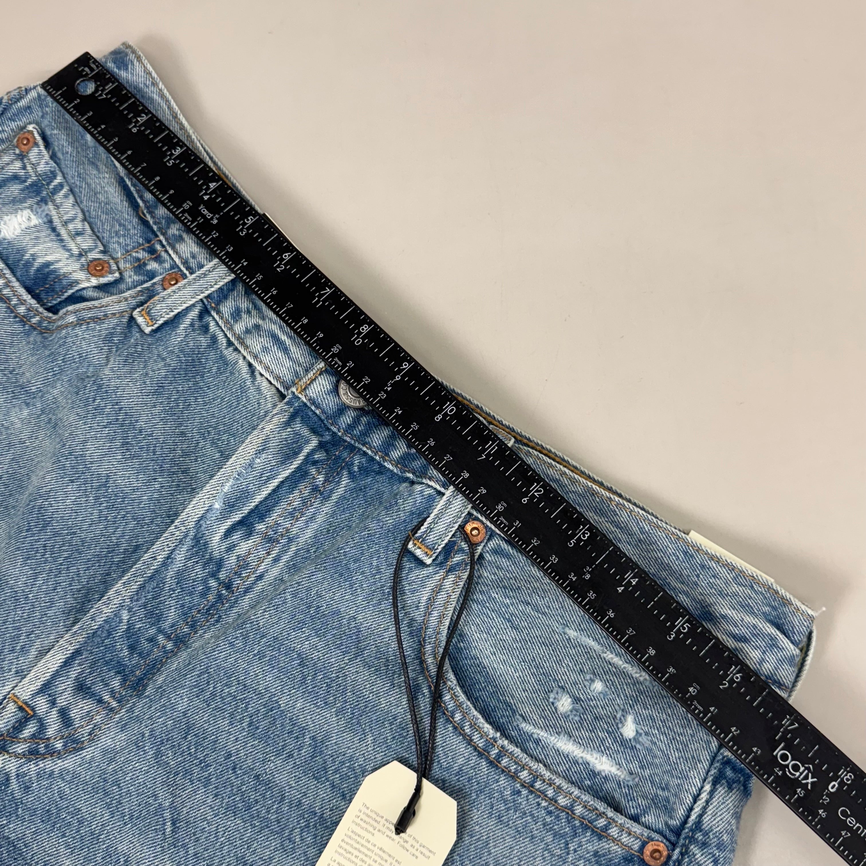 LEVIS 501 Original Fit High Rise Shorts Women's Sz 33 Vague Finish Medium Wash