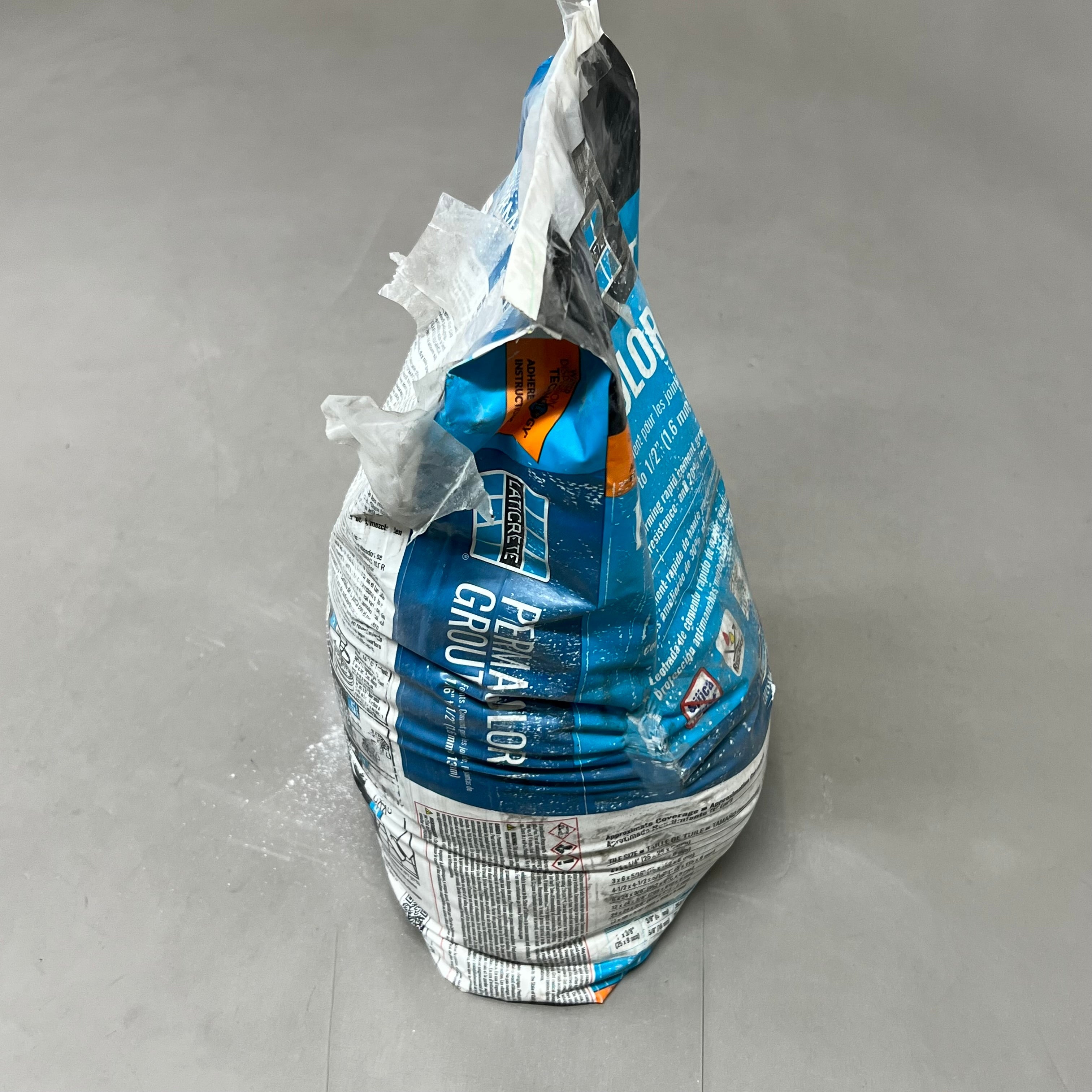 ZA@ LATICRETE Fast Set Polymer Fortified Permacolor Grout Smoke Grey 25lbs 2589-0025-2 (Damaged As-Is)