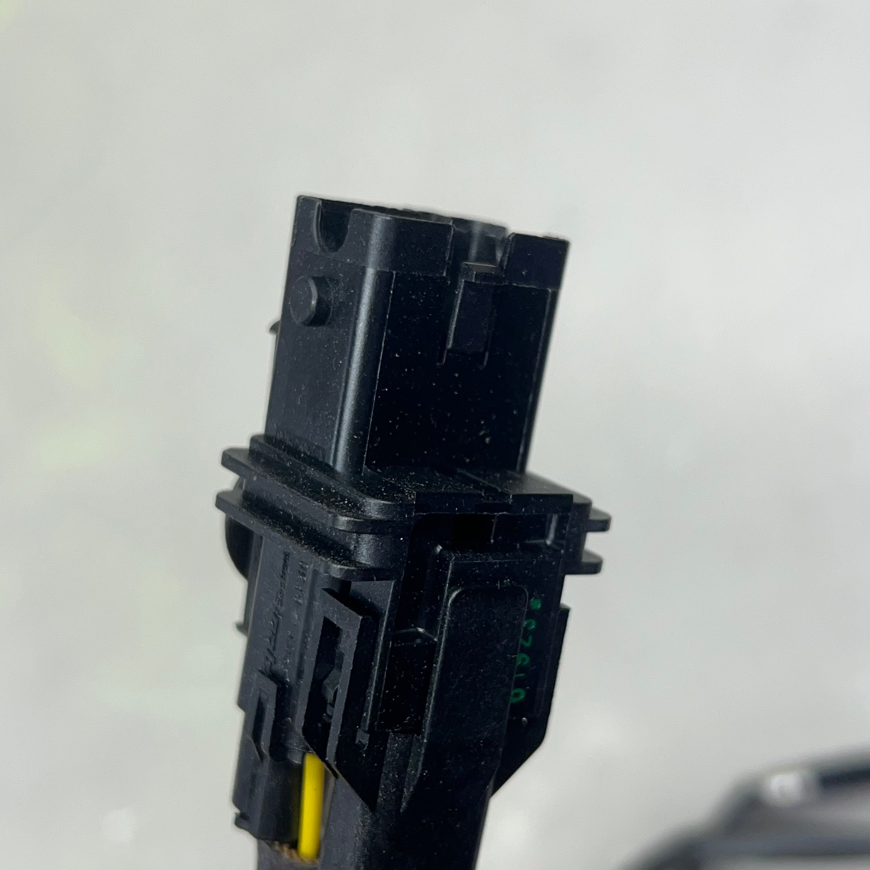 BOSCH Oxygen Sensor Male Connect Standard Replacement For Volvo Vehicles 17188
