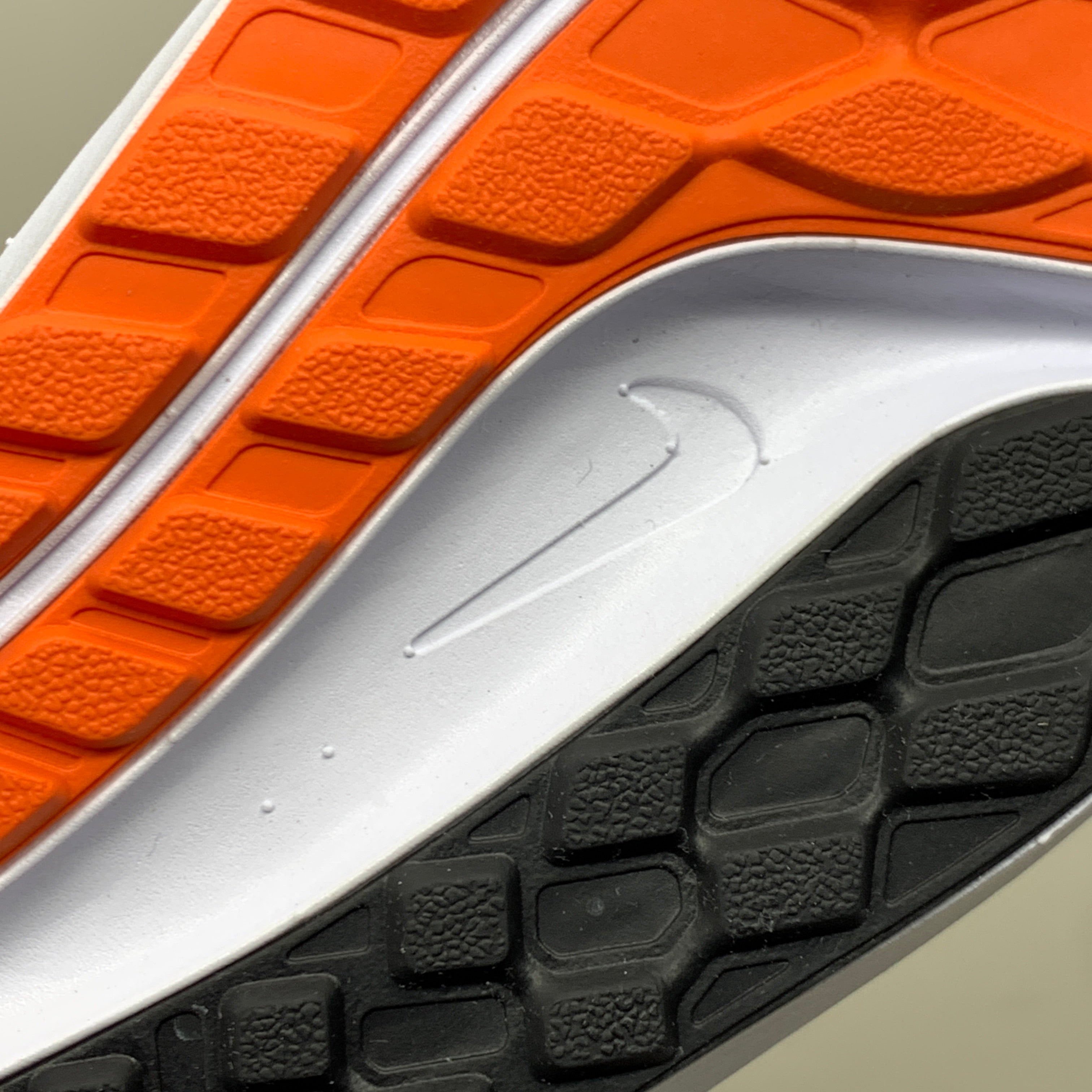 NIKE Zoom Pegasus 40 OK STATE White Shoes, Brilliant Orange & Black 10 W 8.5 M DZ5973-100
