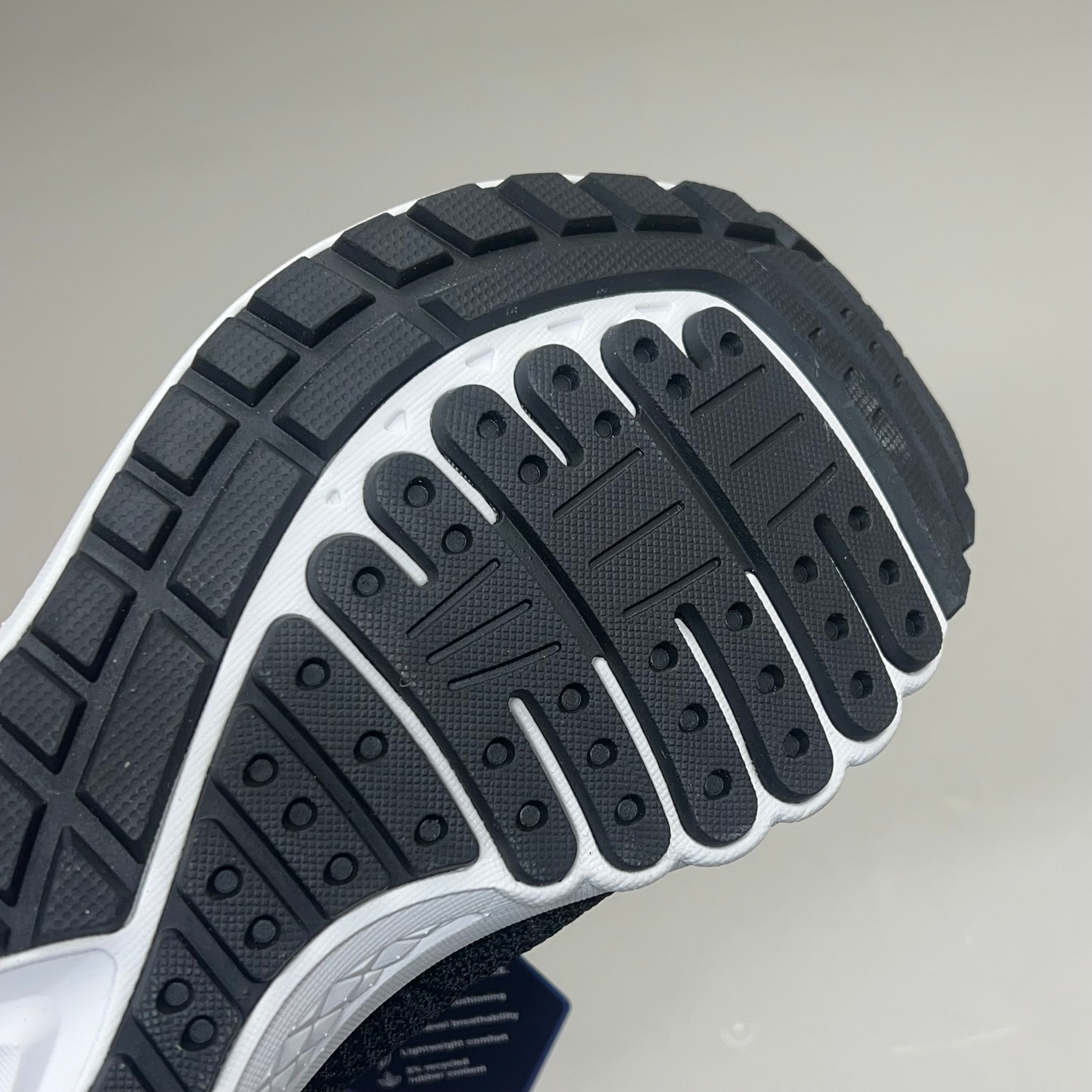 PROPET Tour Knit Sneaker Cushion Insole Women's Sz 9 M(B) Black/White WAA112M