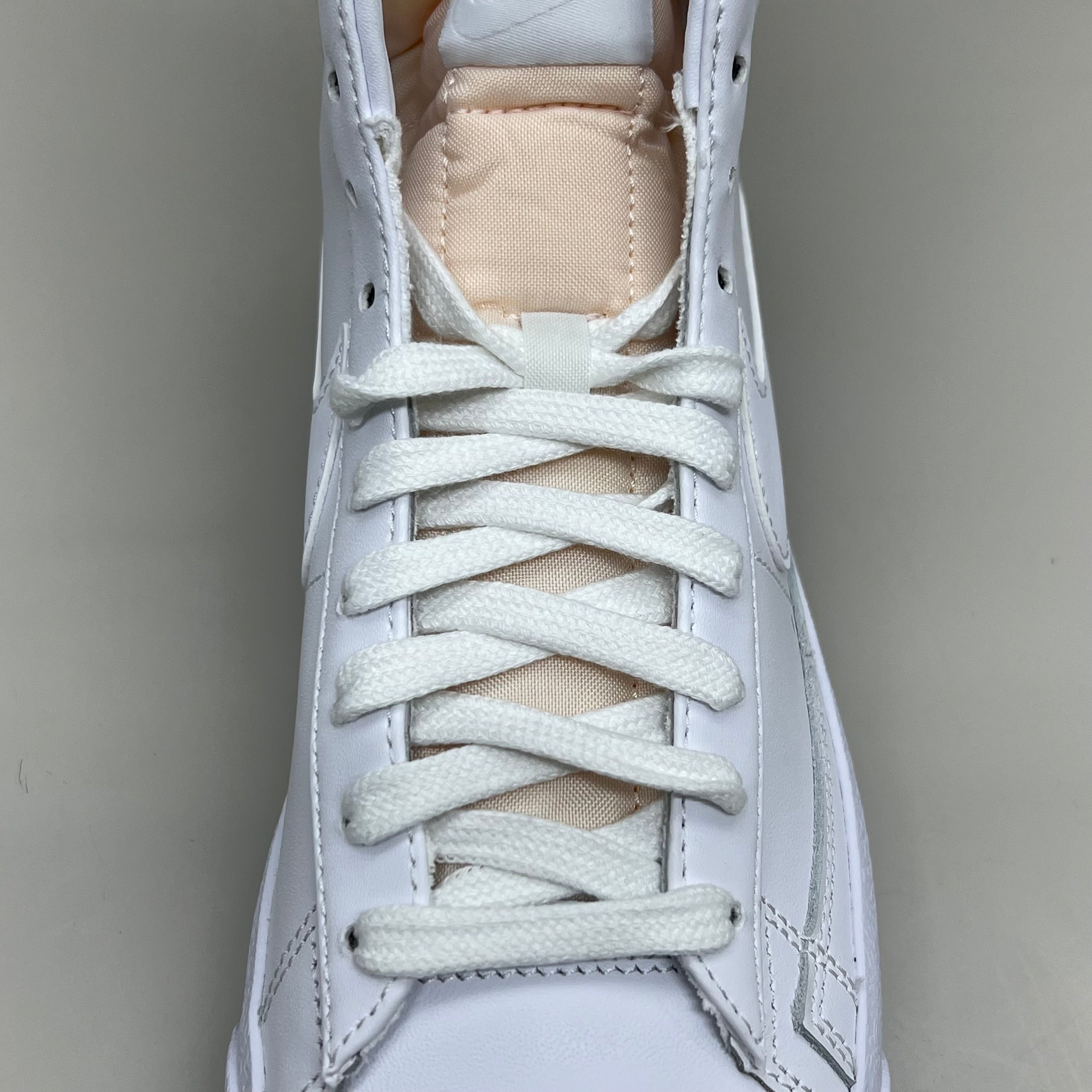 NIKE Blazer Mid 77' High-top Shoes SZ Womens 8 Mens 6.5 White & Peach CZ1055-117