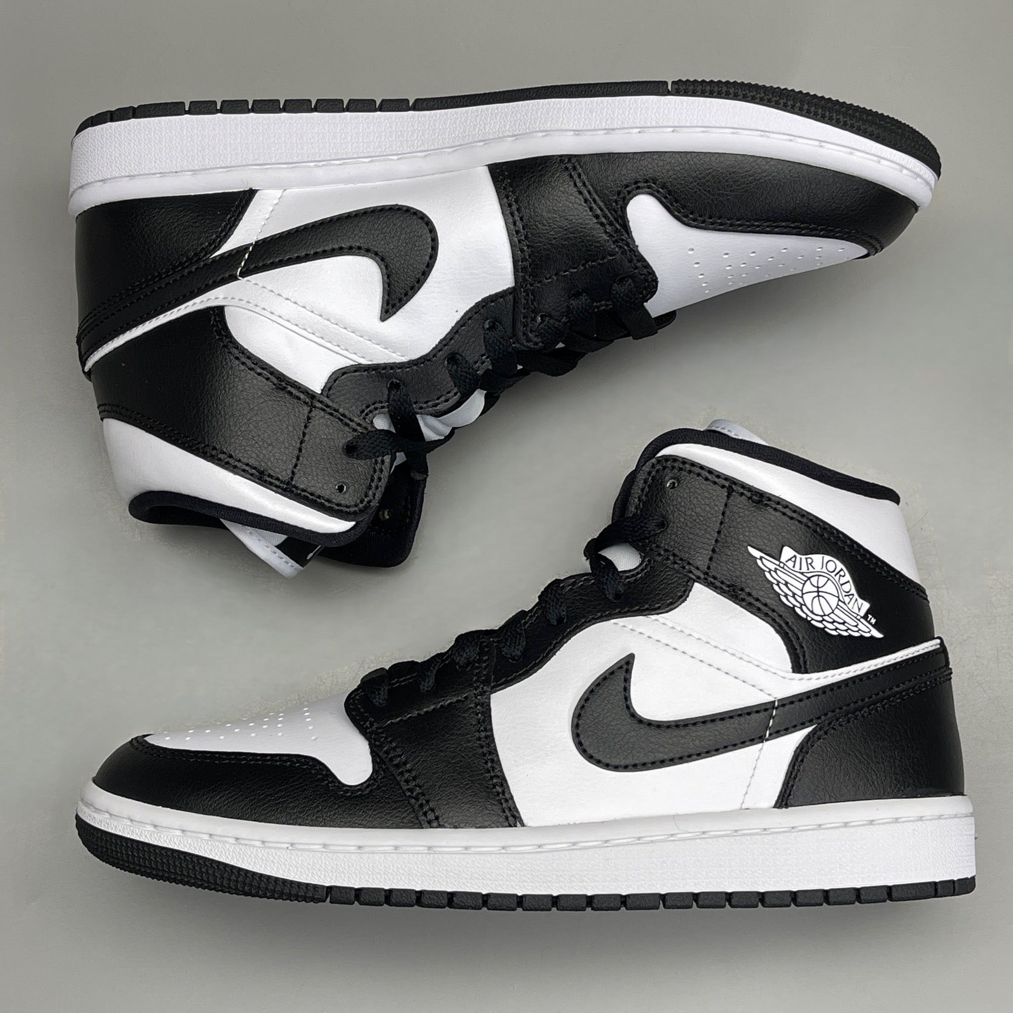 NIKE AIR JORDAN 1 Mid Panda Shoe Women's Sz 6 Black / White DV0991-101 (New)