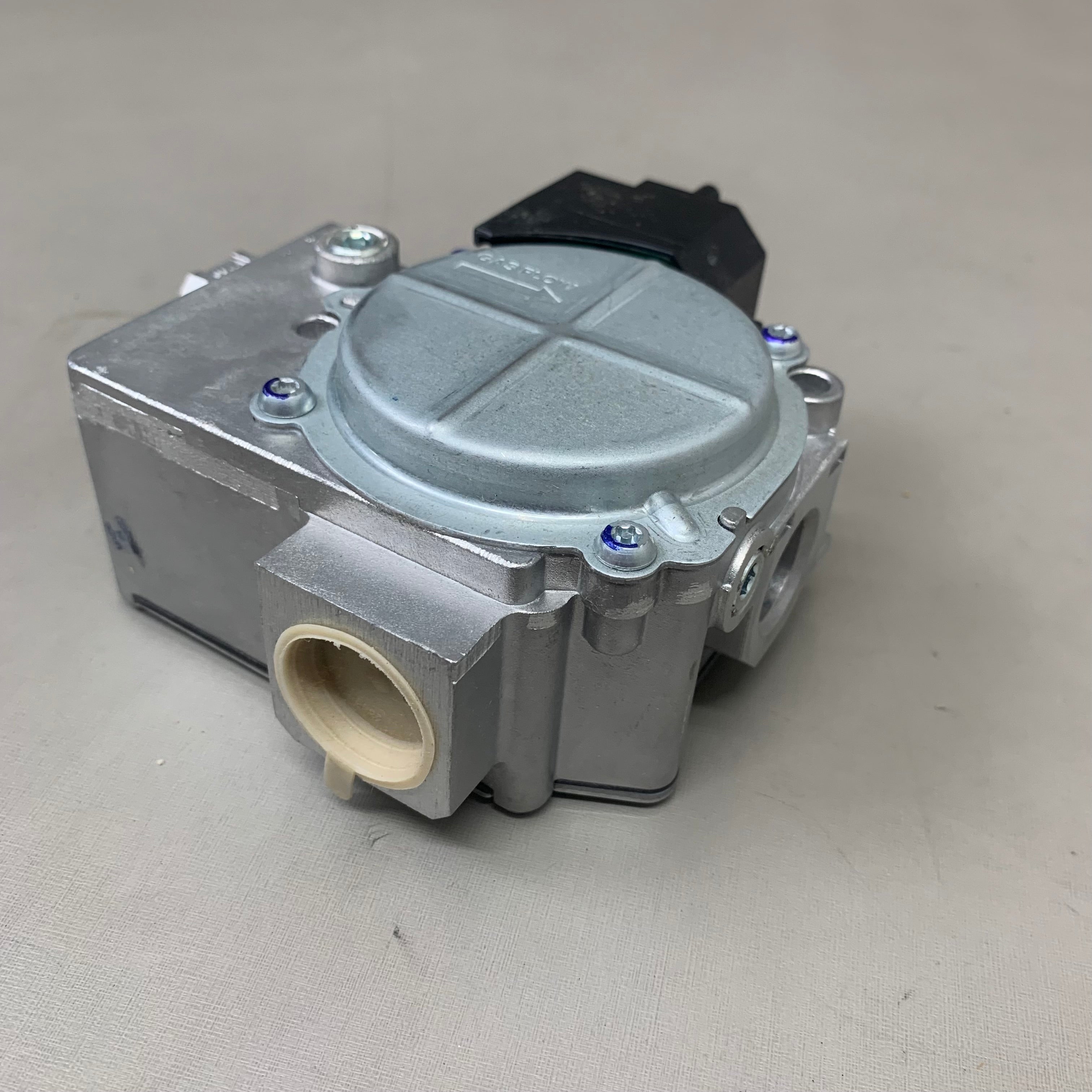 OEM FACTORY AUTHORIZED Furnace Gas Valve Replacement Part 7"x7"x3" Grey/Black EF32CW210
