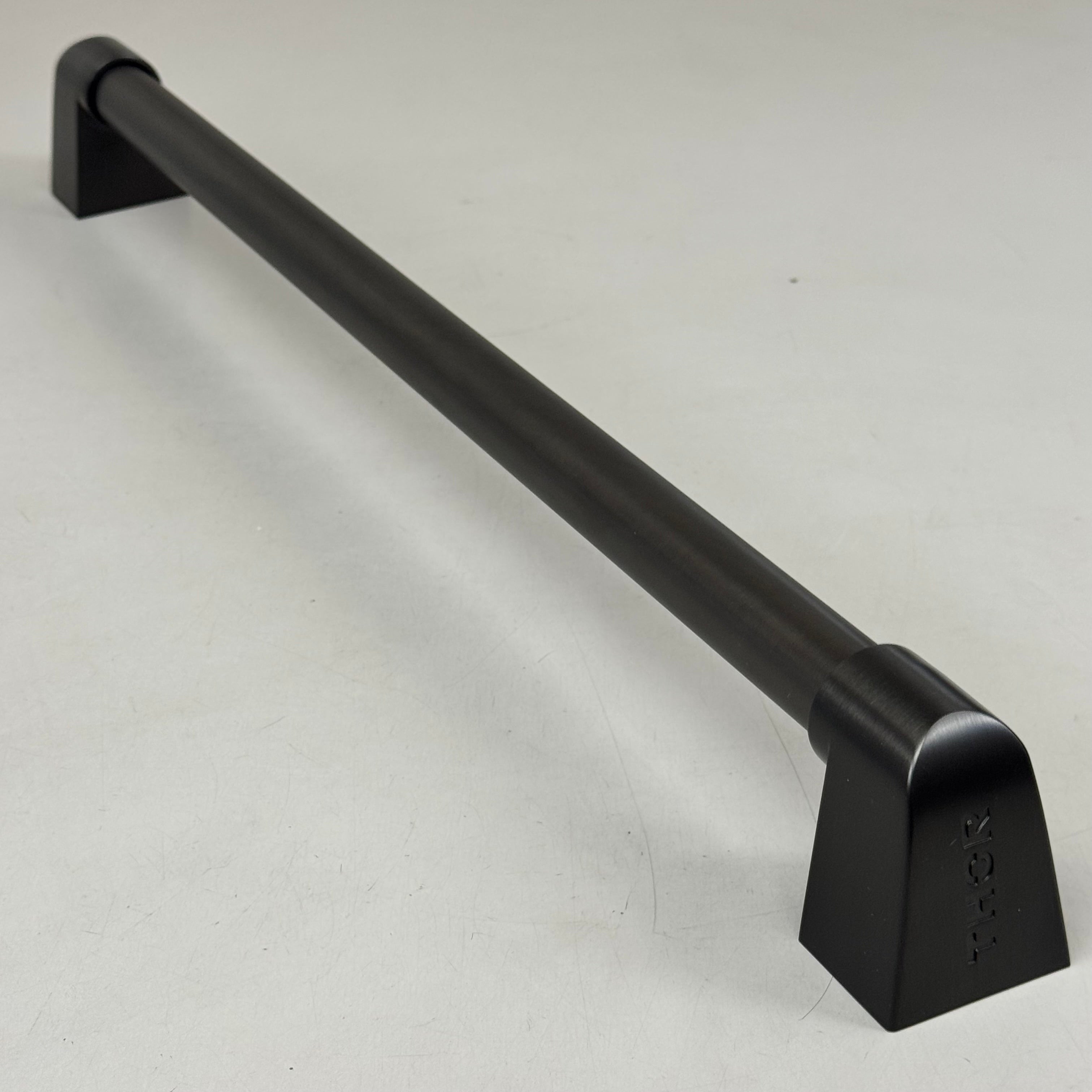 GORDON RAMSEY Thor Color Hardware Assey 30" Handle Kit Matte Black CKA-RF3017-BLK