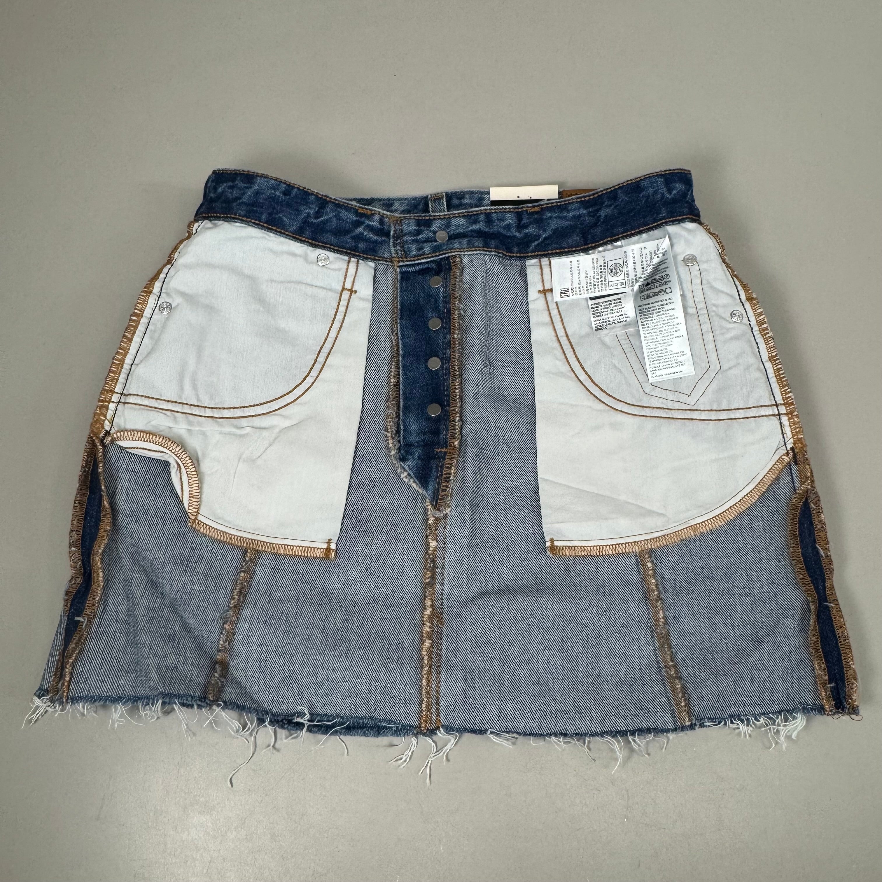LEVIS Recrafted Icon Skirt Mid Rise Original Women's Sz 26 Novel Notion Med Wash