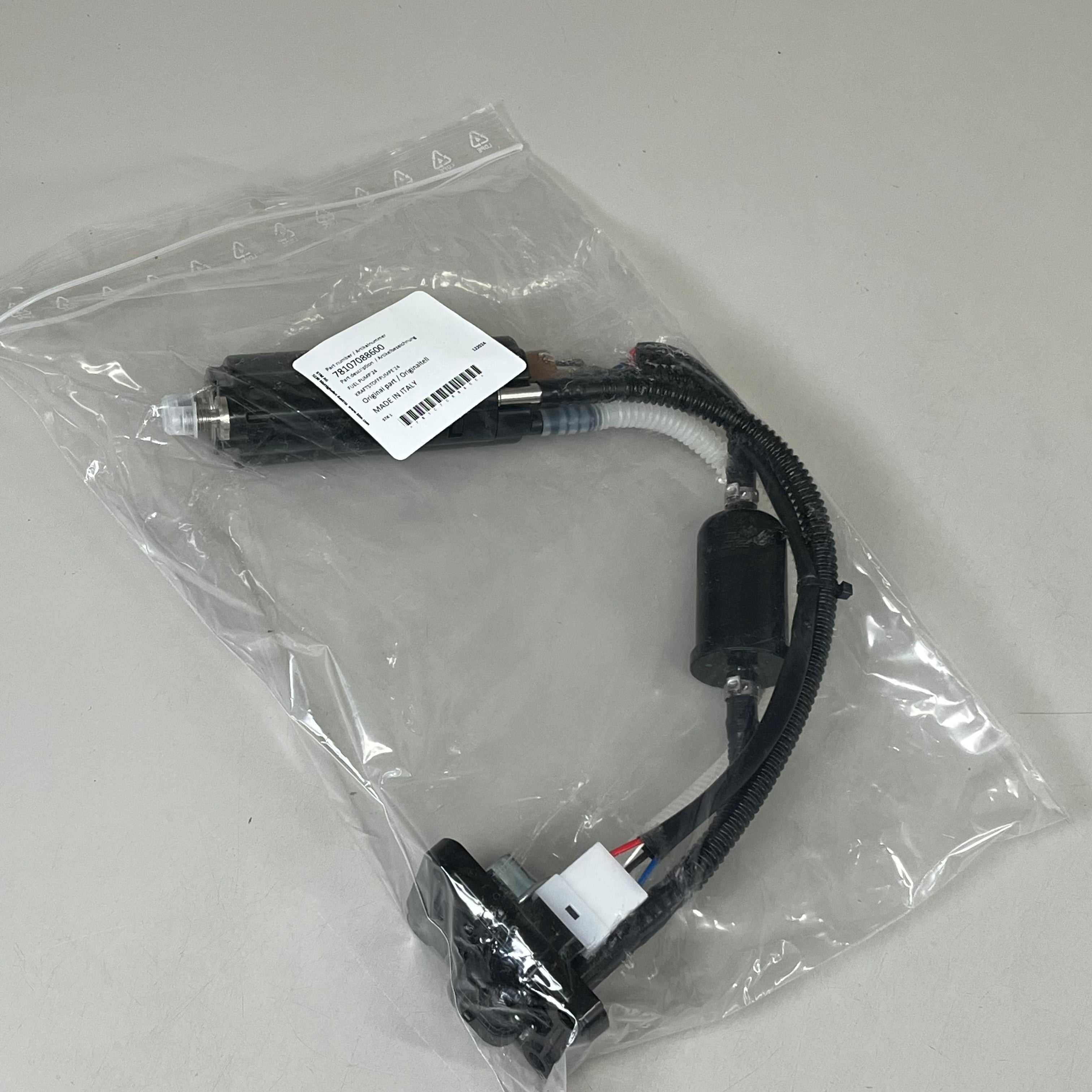 KTM SPORT MOTORCYCLES Original Part Fuel Pump Made in Italy 78107088600