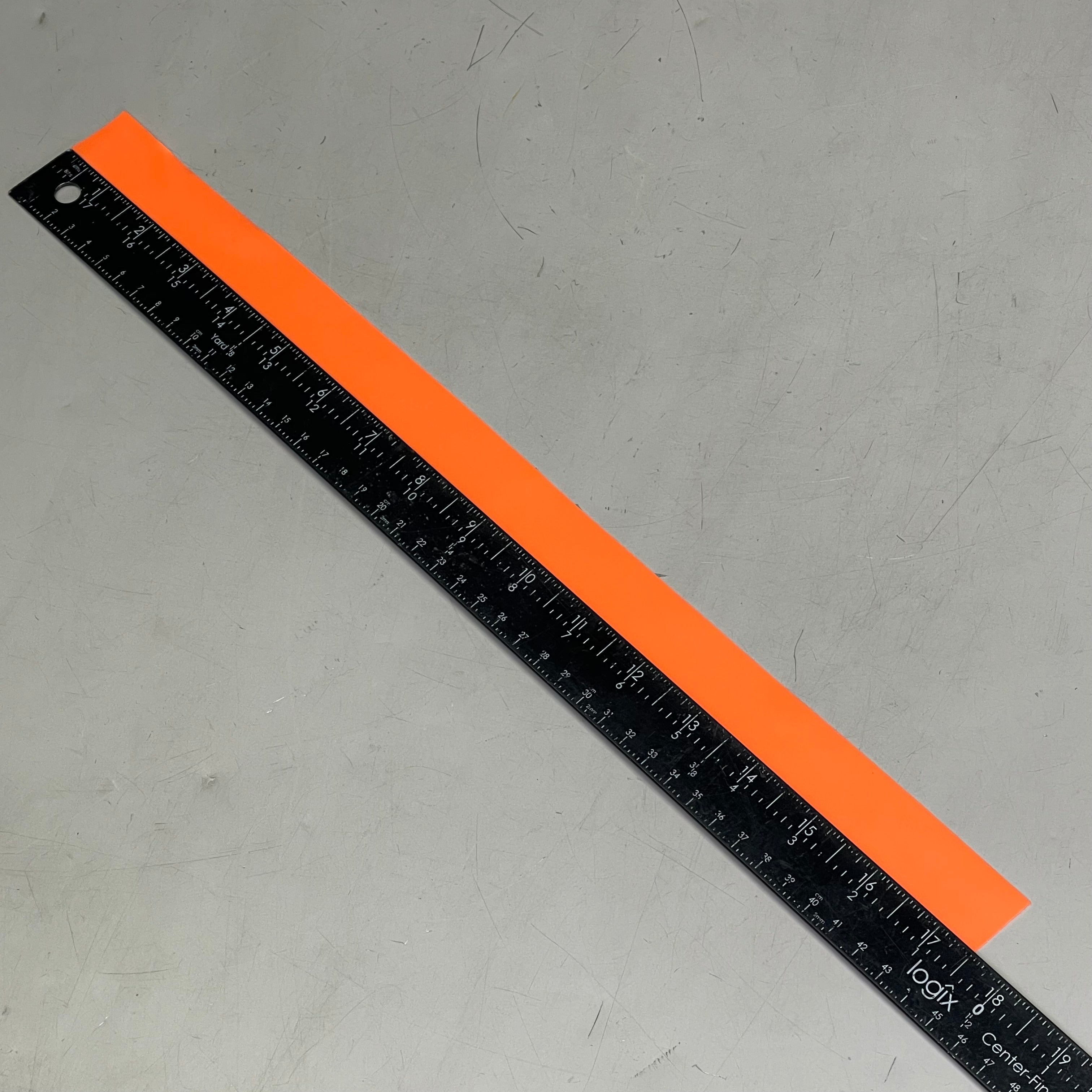 CARESFIELD Smooth Tourniquets, Disposable 1" x 18", 250 pcs/box Orange 48NLO-FP