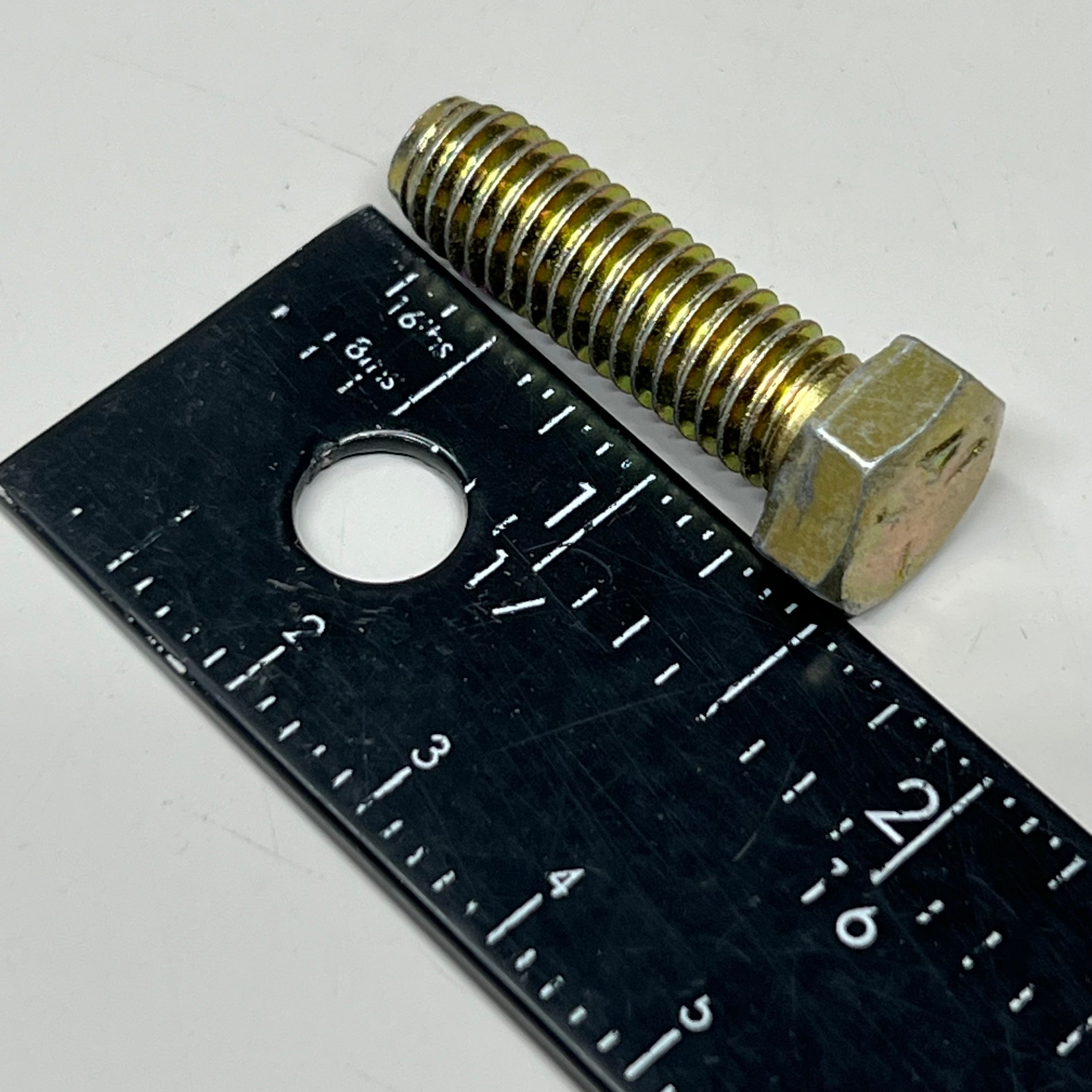 VALDEZ MACHINE (100 Pcs) Hex HD Cap Screws Sz 3/8-16 x 1 1/4, Gold NJ56716