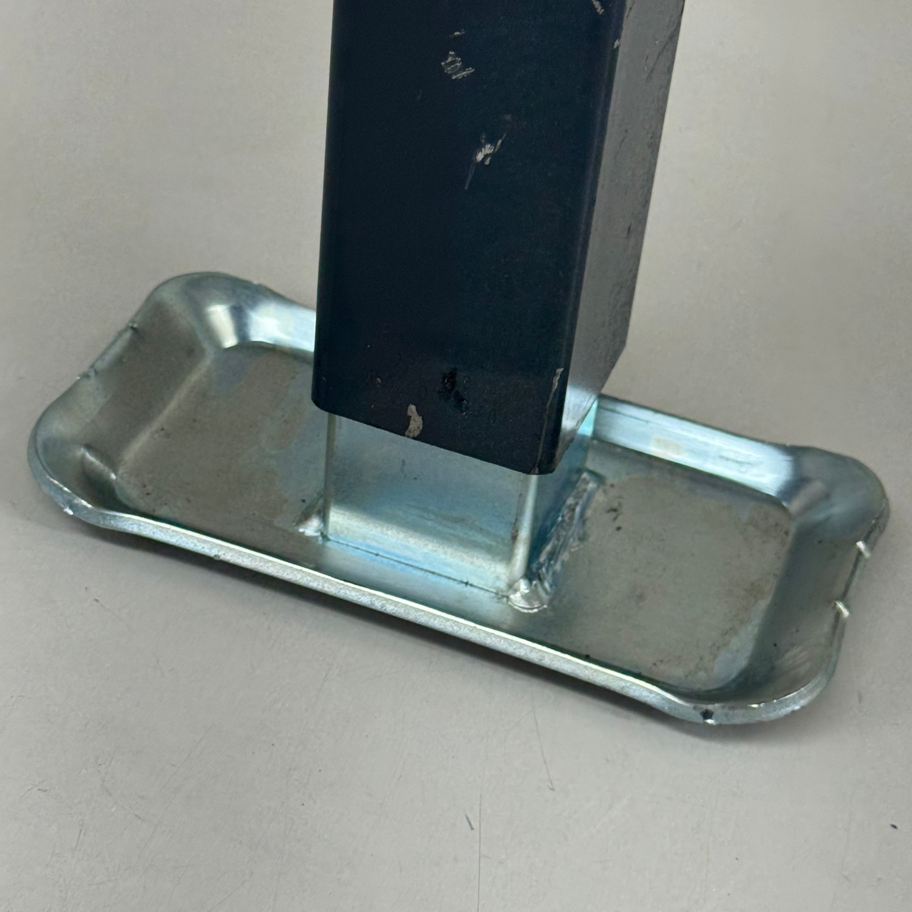 BULLDOG Square Tube Trailer Jack 3000 Lb Lift Cap 15" Travel 26" Closed Grey 195306