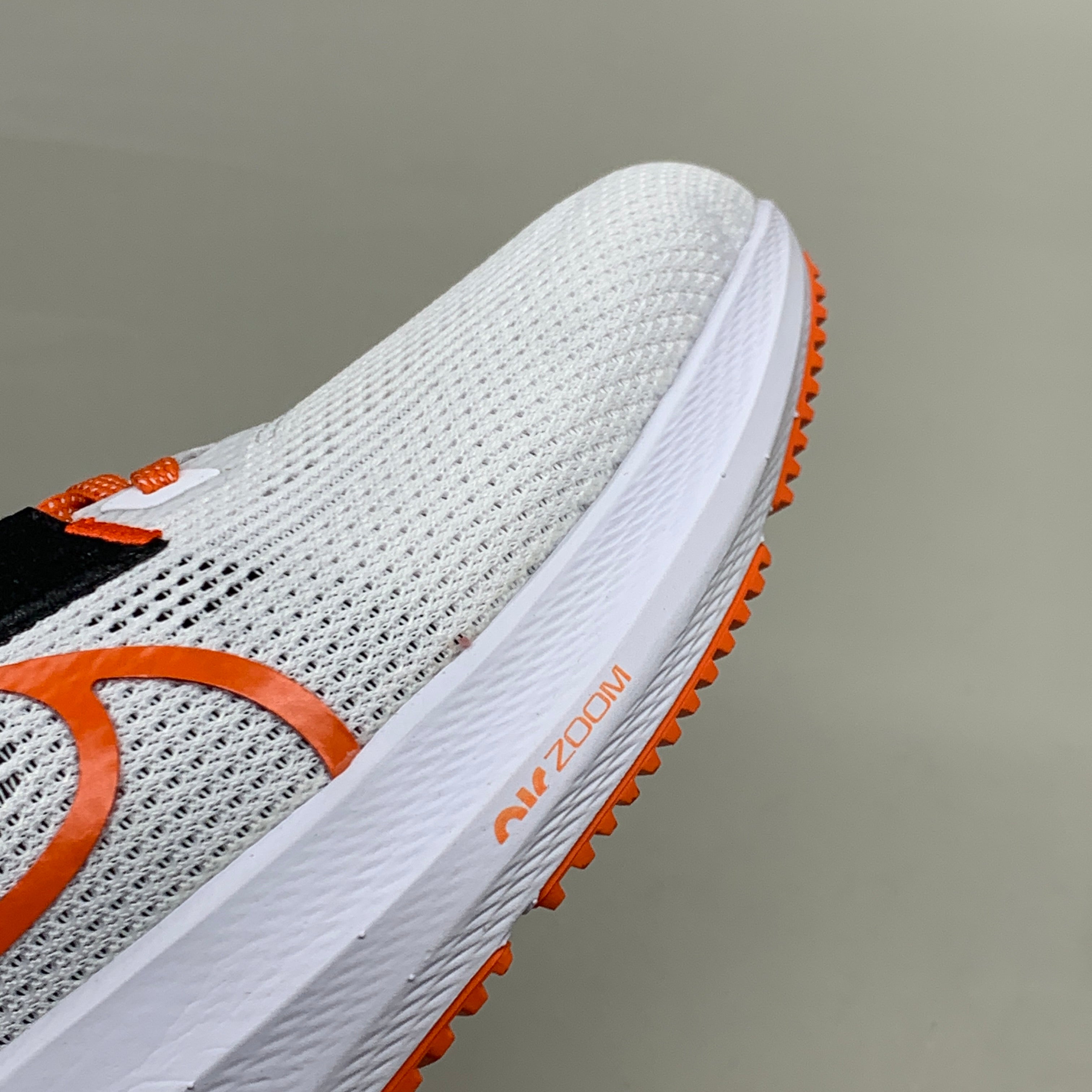 NIKE Zoom Pegasus 40 OK STATE White Shoes, Brilliant Orange & Black 11 W 9.5 M DZ5973-100