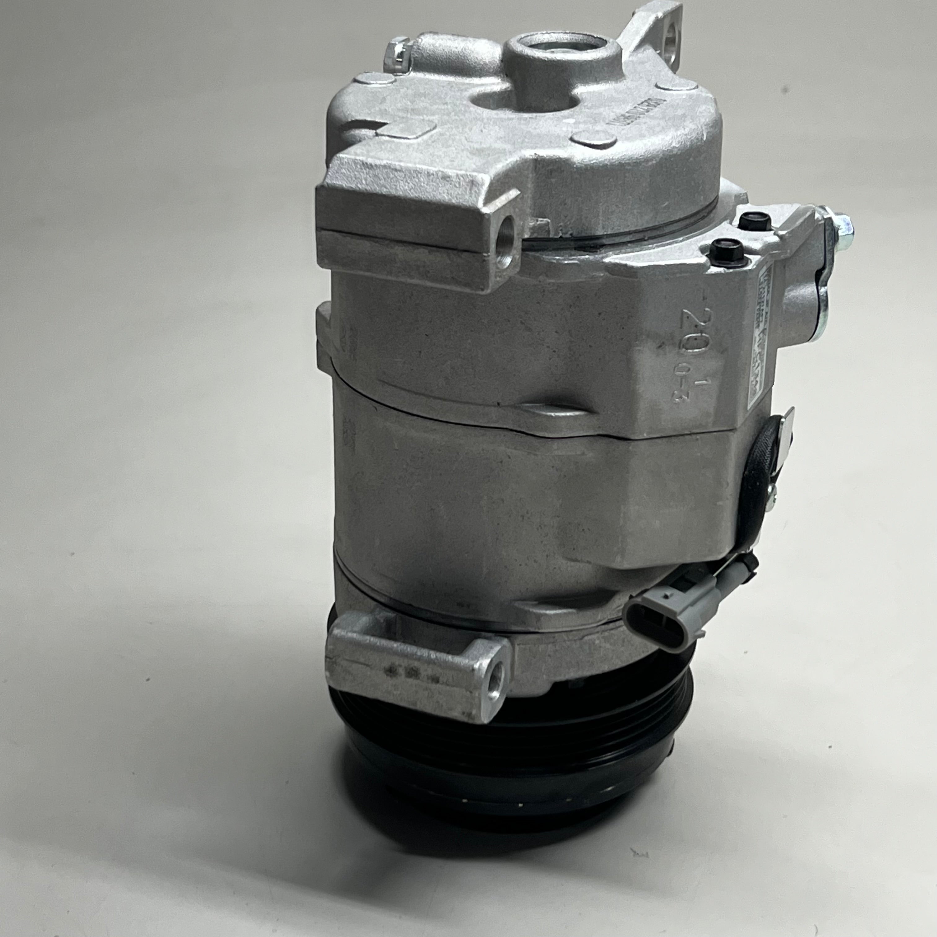 SIGMA RADIATOR JP A/C Compressor 9.5"x7.5"x6.5" Gray HFC134a
