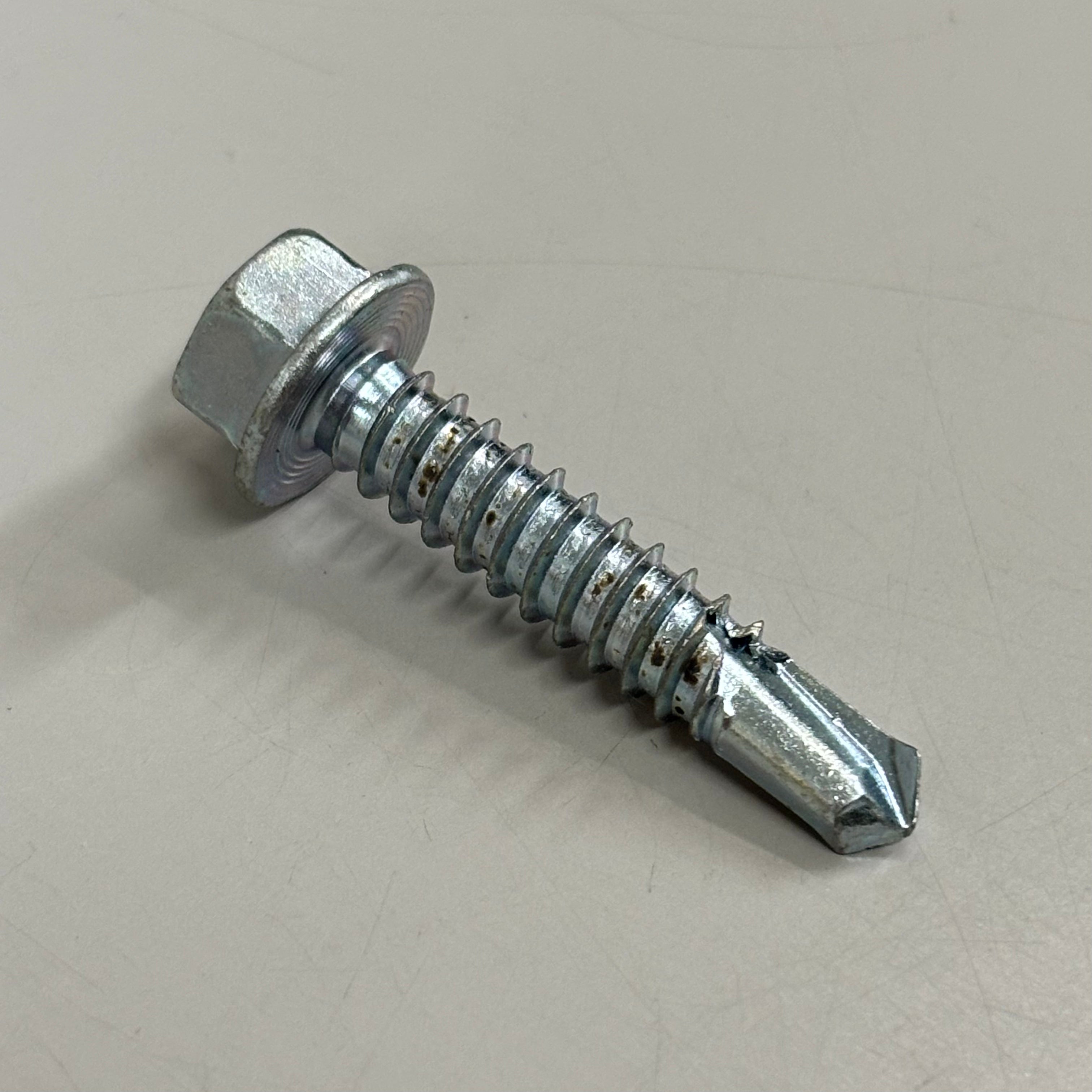 DEWALT (500 PK) Self-Drilling Screws 5/8"Hex Washer 1/4"-14x1-1/4" DFSEDB955-050