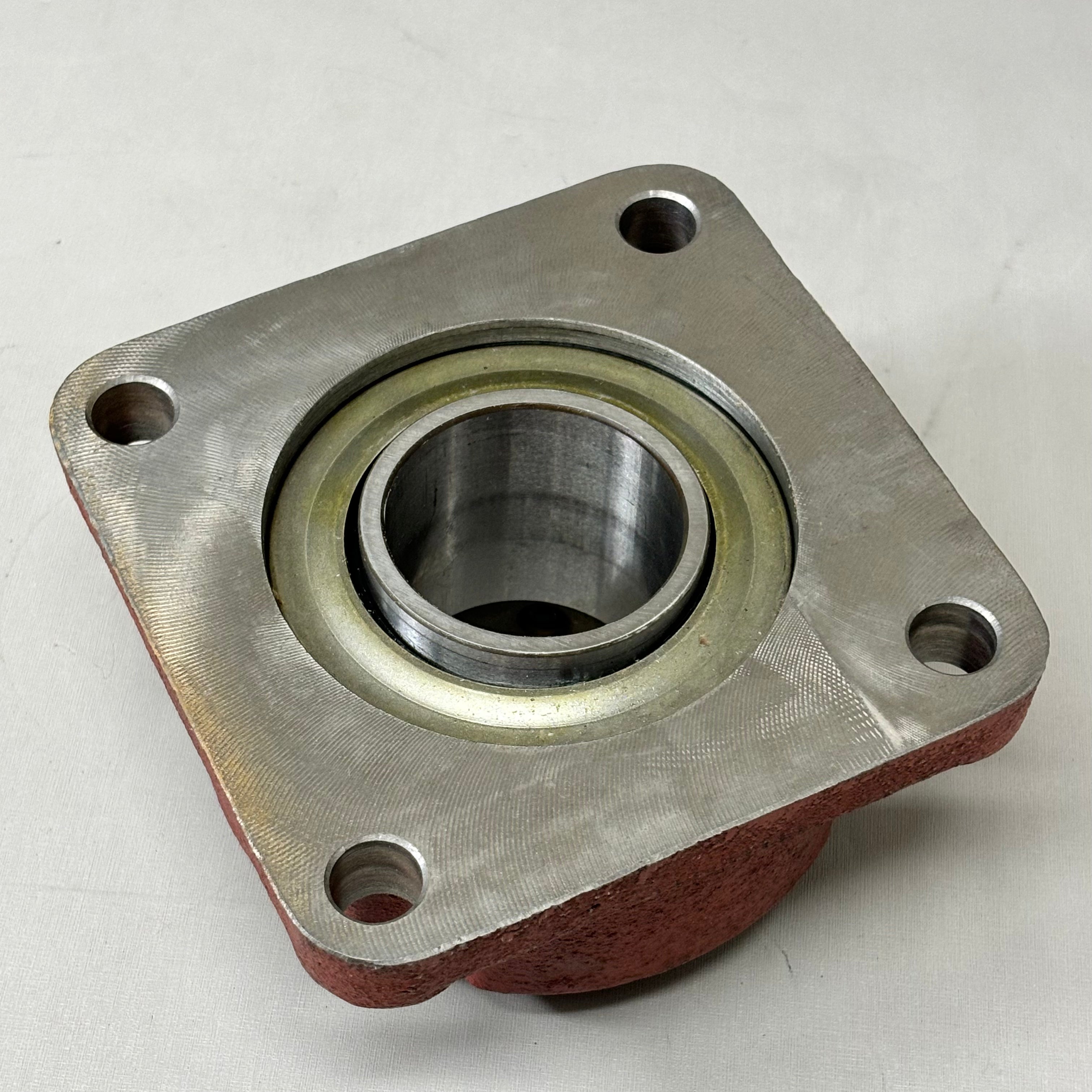 ROYERSFORD R2000 Spherical Bearing 2 Square Flange Expansion Red 40-05-E200