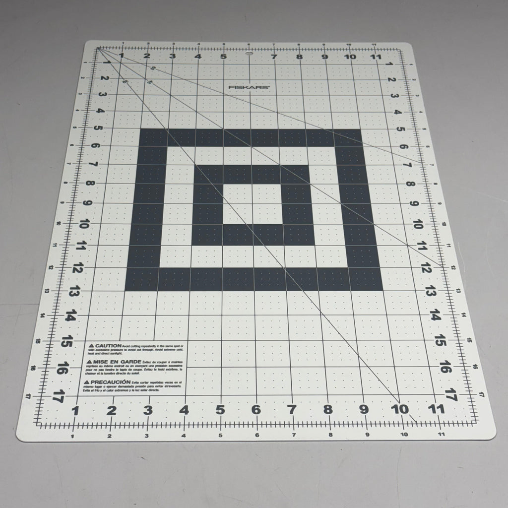 FISKARS (3 PACK) 12 x 18in Double Sided Cutting Mat