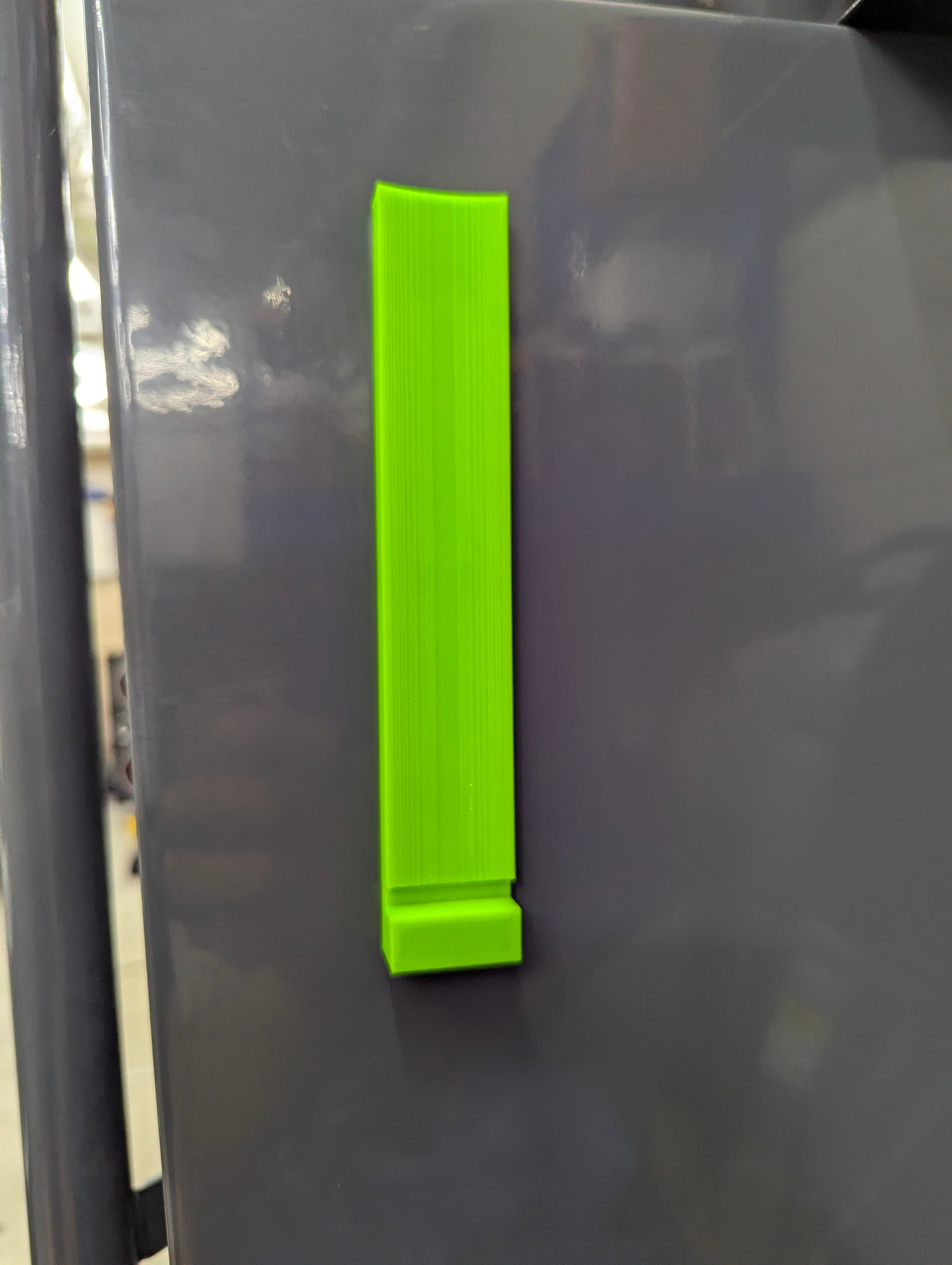 Magnetic Slim Can Holder – Heavy Duty, Space-Saving Organizer