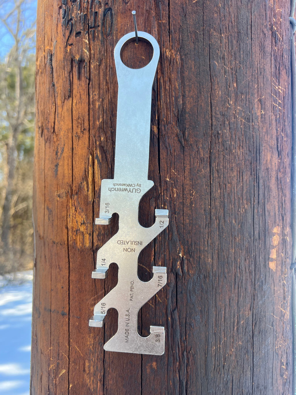 GUYwrench Guy wire removal hand tool