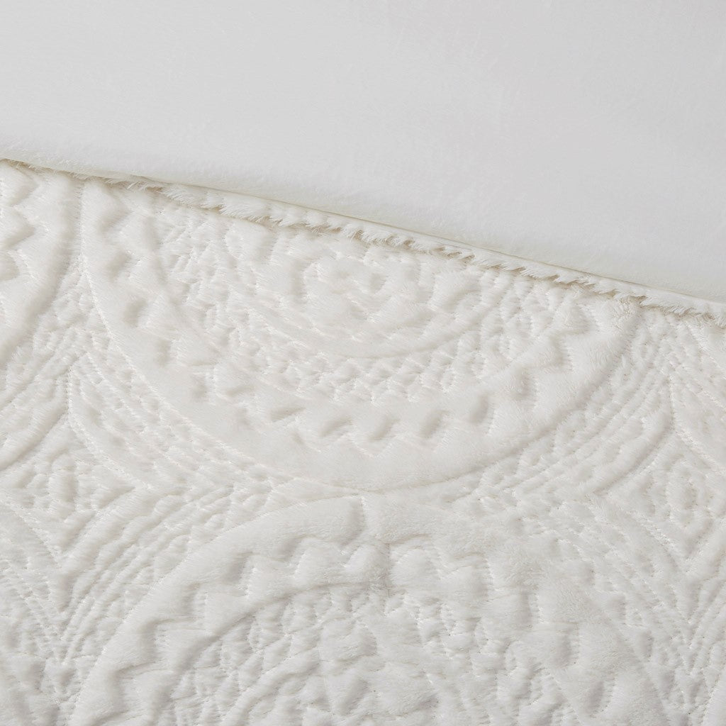King/Cal King Embroidered Medallion Faux Fur Ultra Plush Comforter Mini Set