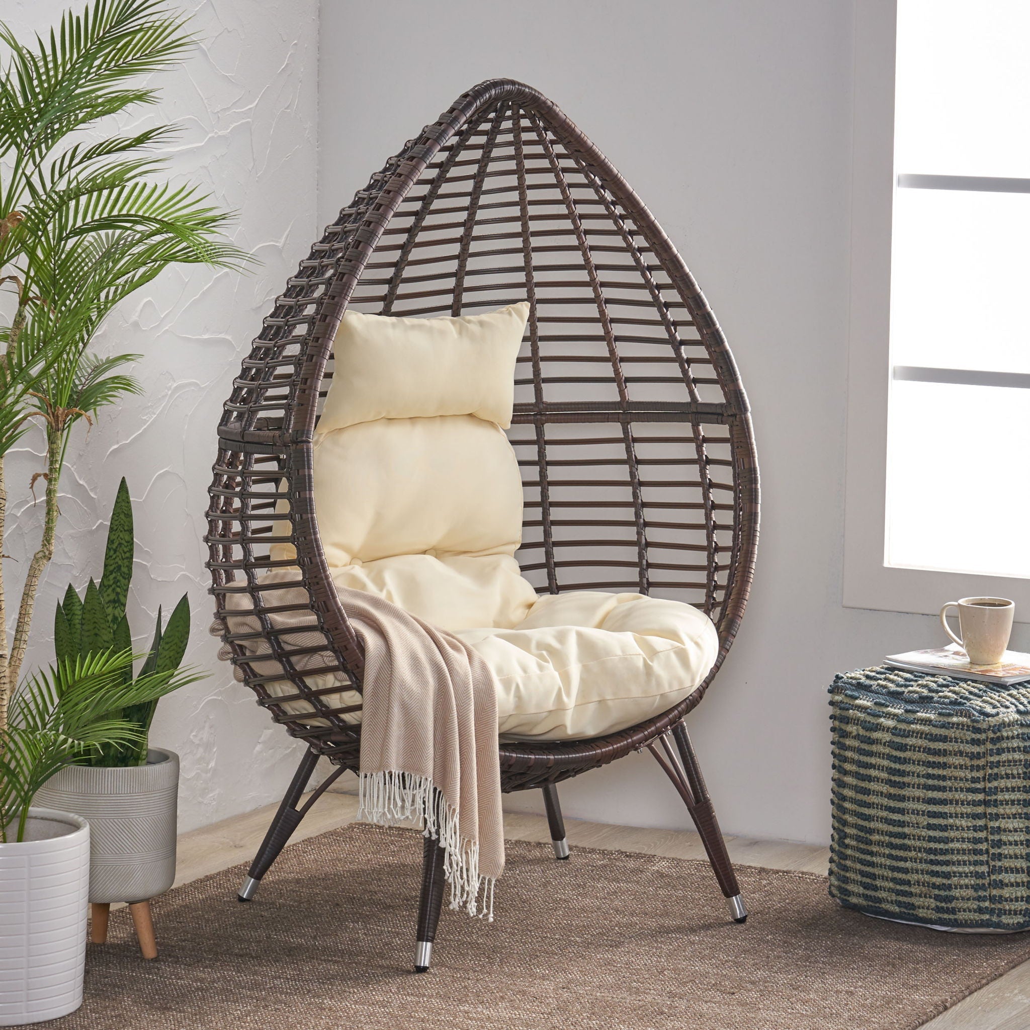 Cutter Teardrop Patio Chair with Water-Resistant Cushion
