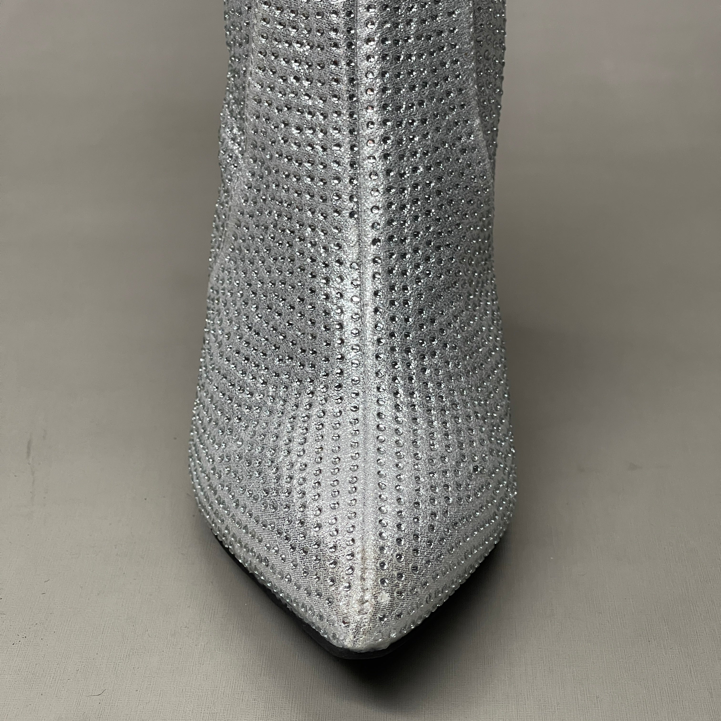 MIA Mackynzie Silver Stone Tall Heeled Boots Sz 9M Q100302