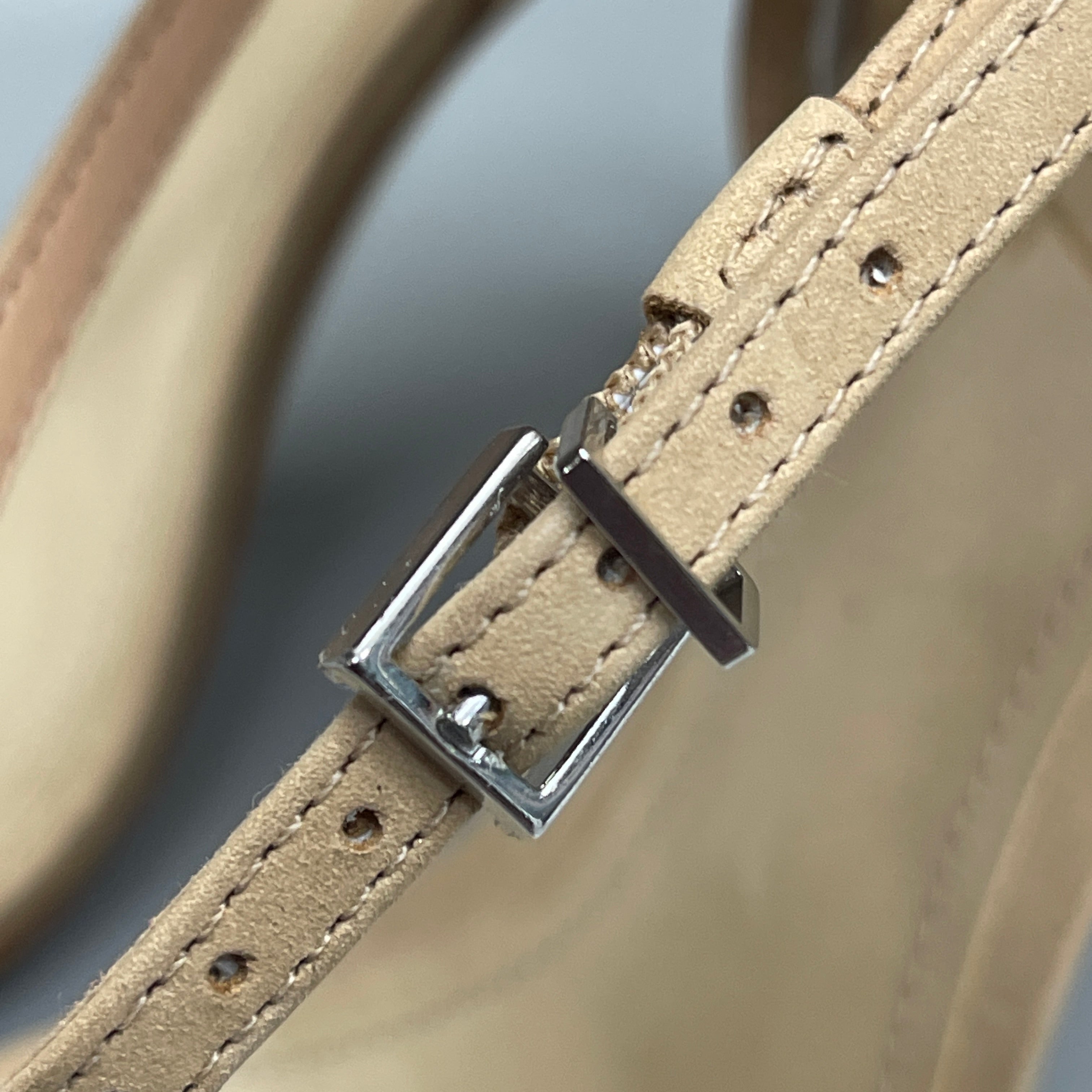 SCHUTZ Peaky Nubuck & Vinyl Multimaterial Women's Sandal Heel Light Nude Sz 7B (New)