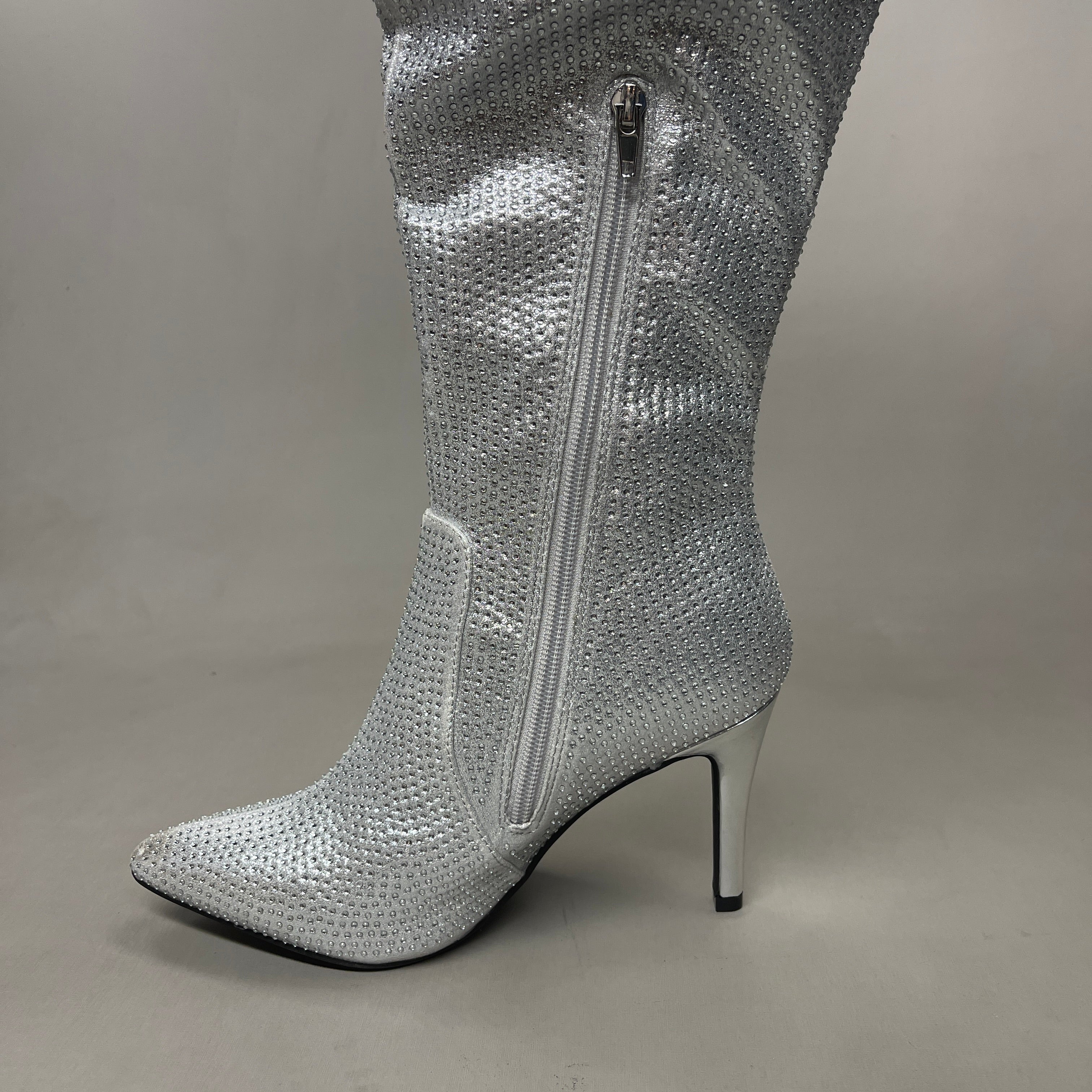 MIA Mackynzie Silver Stone Tall Heeled Boots Sz 8.5M Q100302